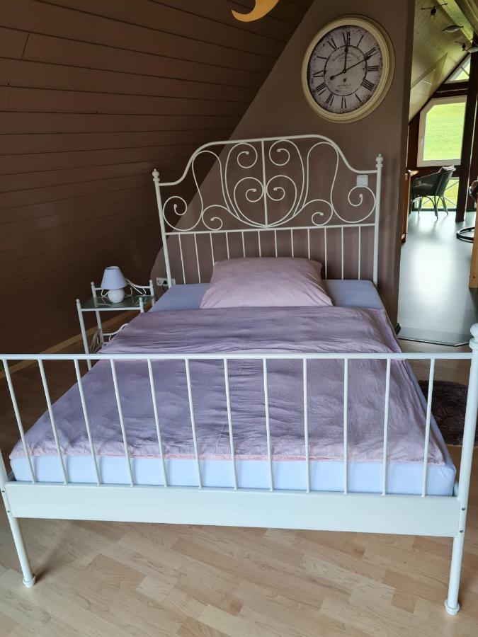 Ferienwohnung Fitness Entspannung Sauna im Westerwald Derschen Exterior foto