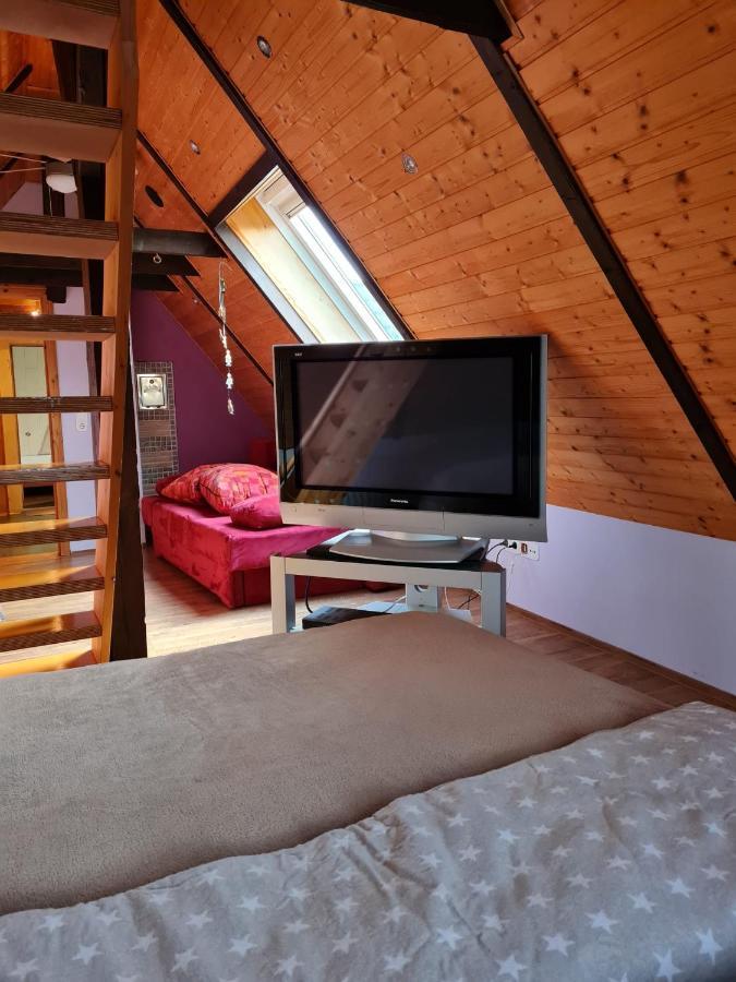 Ferienwohnung Fitness Entspannung Sauna im Westerwald Derschen Exterior foto