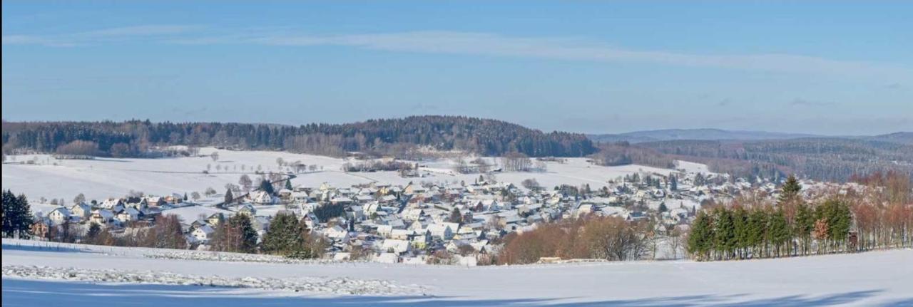 Ferienwohnung Fitness Entspannung Sauna im Westerwald Derschen Exterior foto
